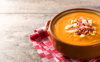 Salmorejo en verano: una opción fresca de nuestro menú
